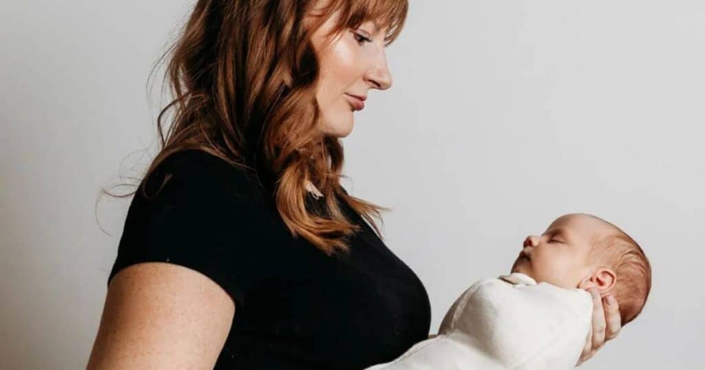 Well Supported Family night nurse and baby